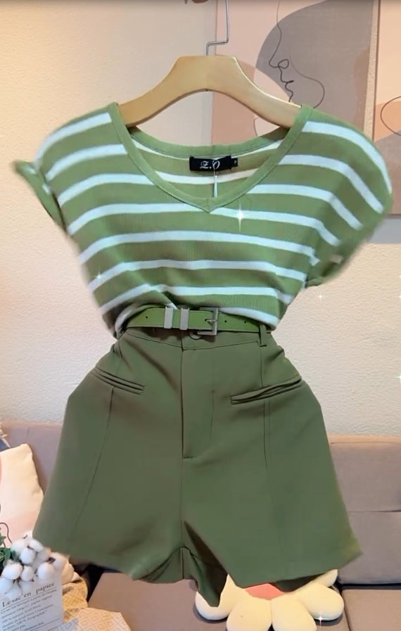 Compre 1 e Leve 2 - Conjunto Paty "Blusa + Short".